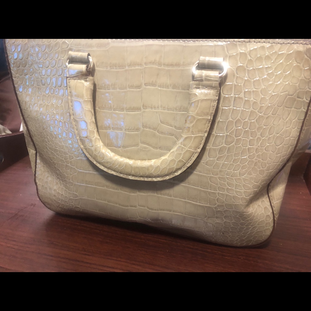 Kate Spade Purse- Gorgeous Neutral Color.
